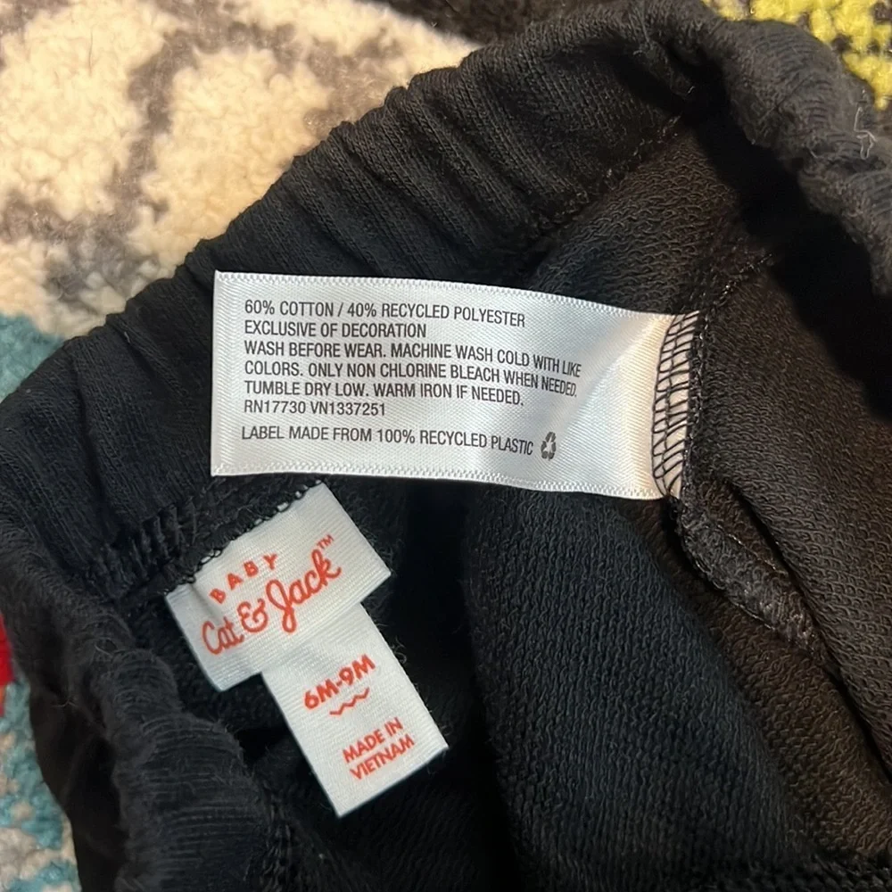 Cat & Jack Black Basic Joggers size 6-9 months unisex​​